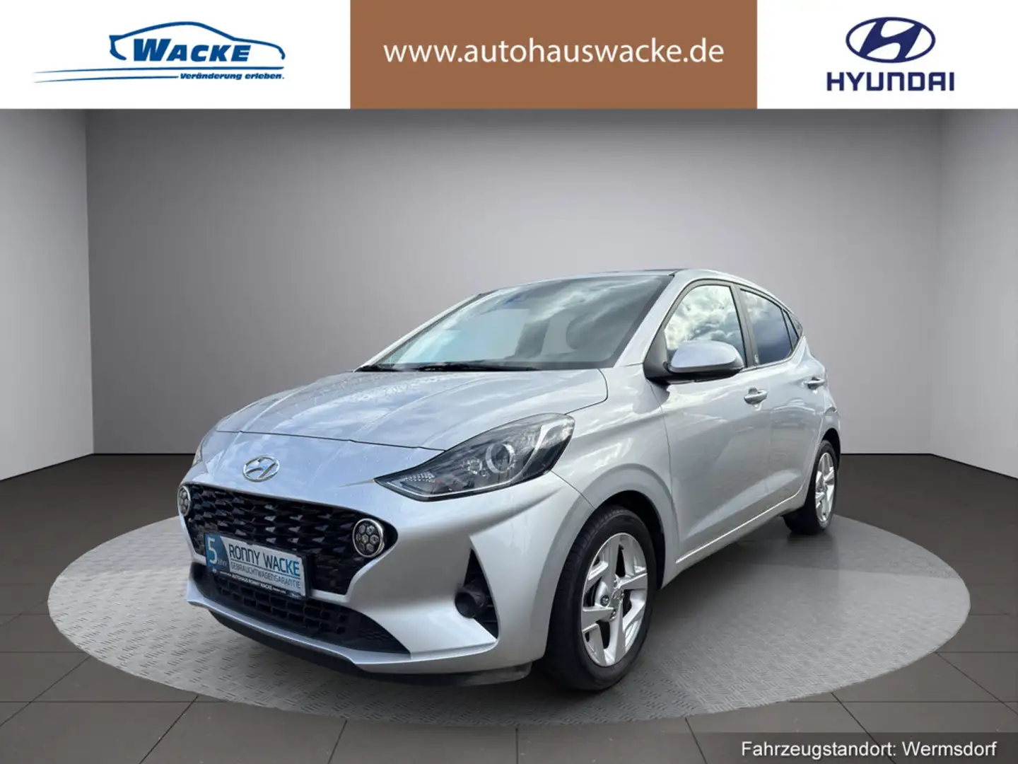 Hyundai i10 1.0 Edition 30 Silber - 1