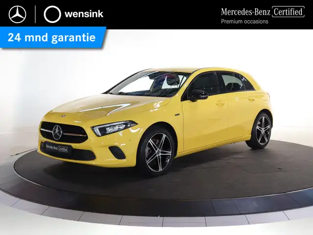 Mercedes-Benz A 250 e Premium | Night | Widescreen |