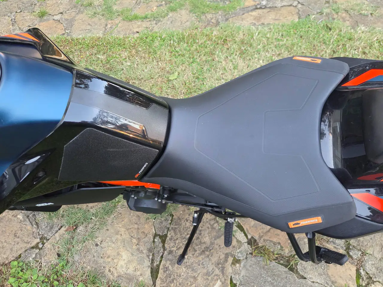KTM 890 Duke R