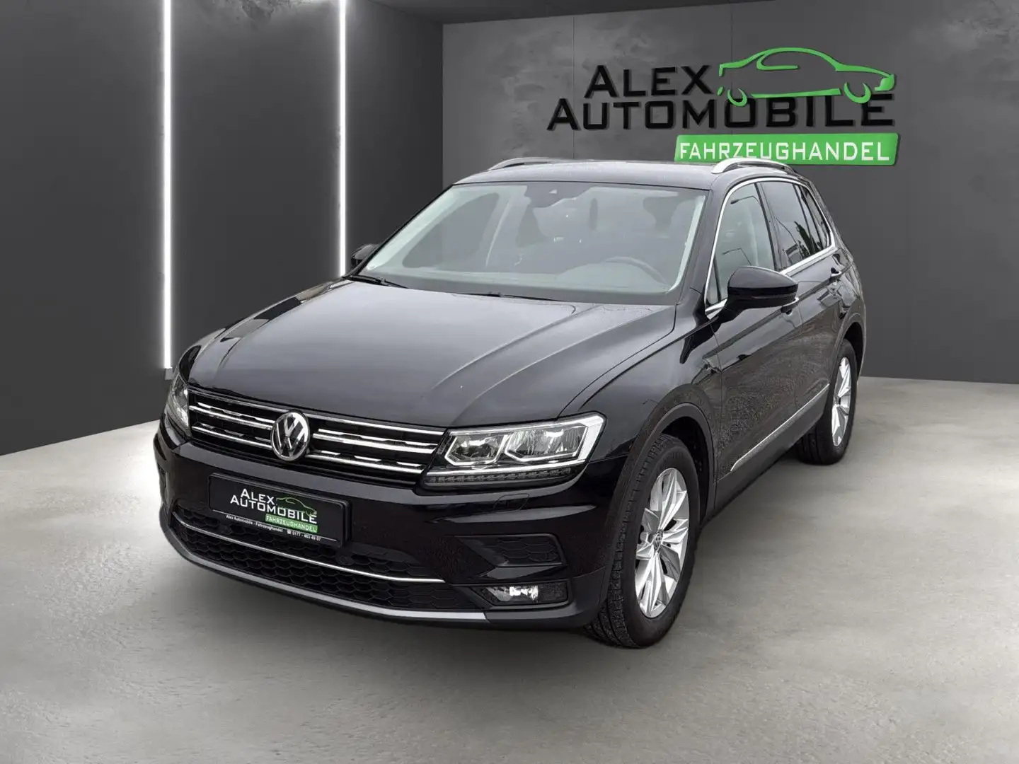 Volkswagen Tiguan Highline **LED**Navi*** Schwarz - 2