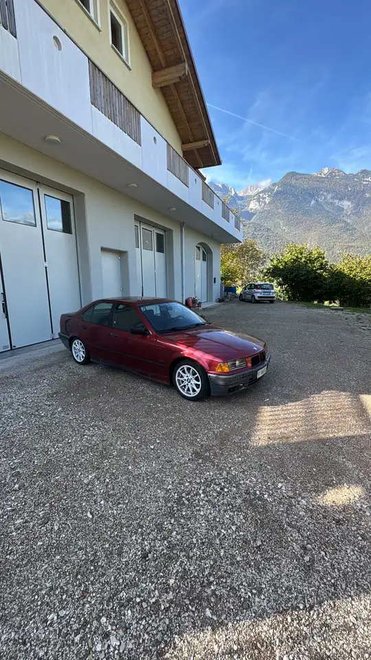 BMW 320i c/abs cat., foto 1