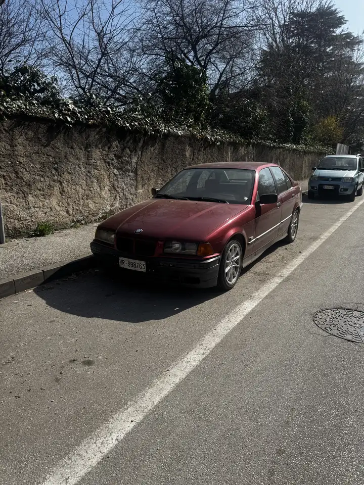 BMW 320i c/abs cat., foto 2