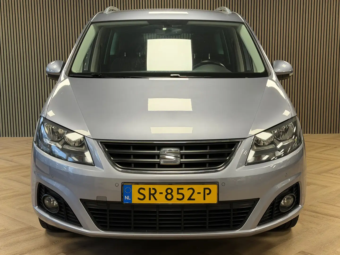 SEAT Alhambra 1.4 TSI Style Business Intense 7P. CRUISE CONTROL Grau - 2