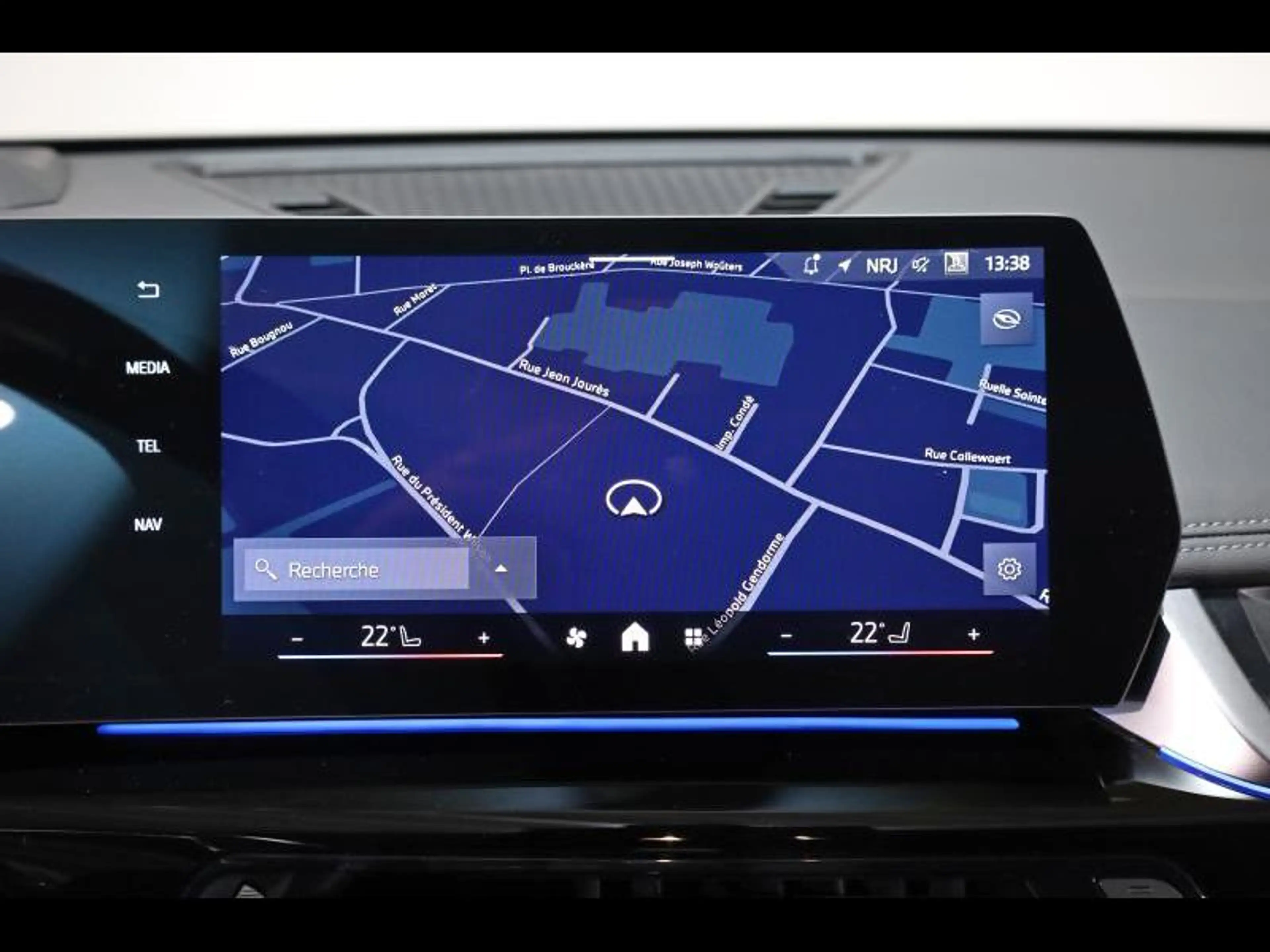 BMW iX1 eDrive20 Kit M Sport — photo 14