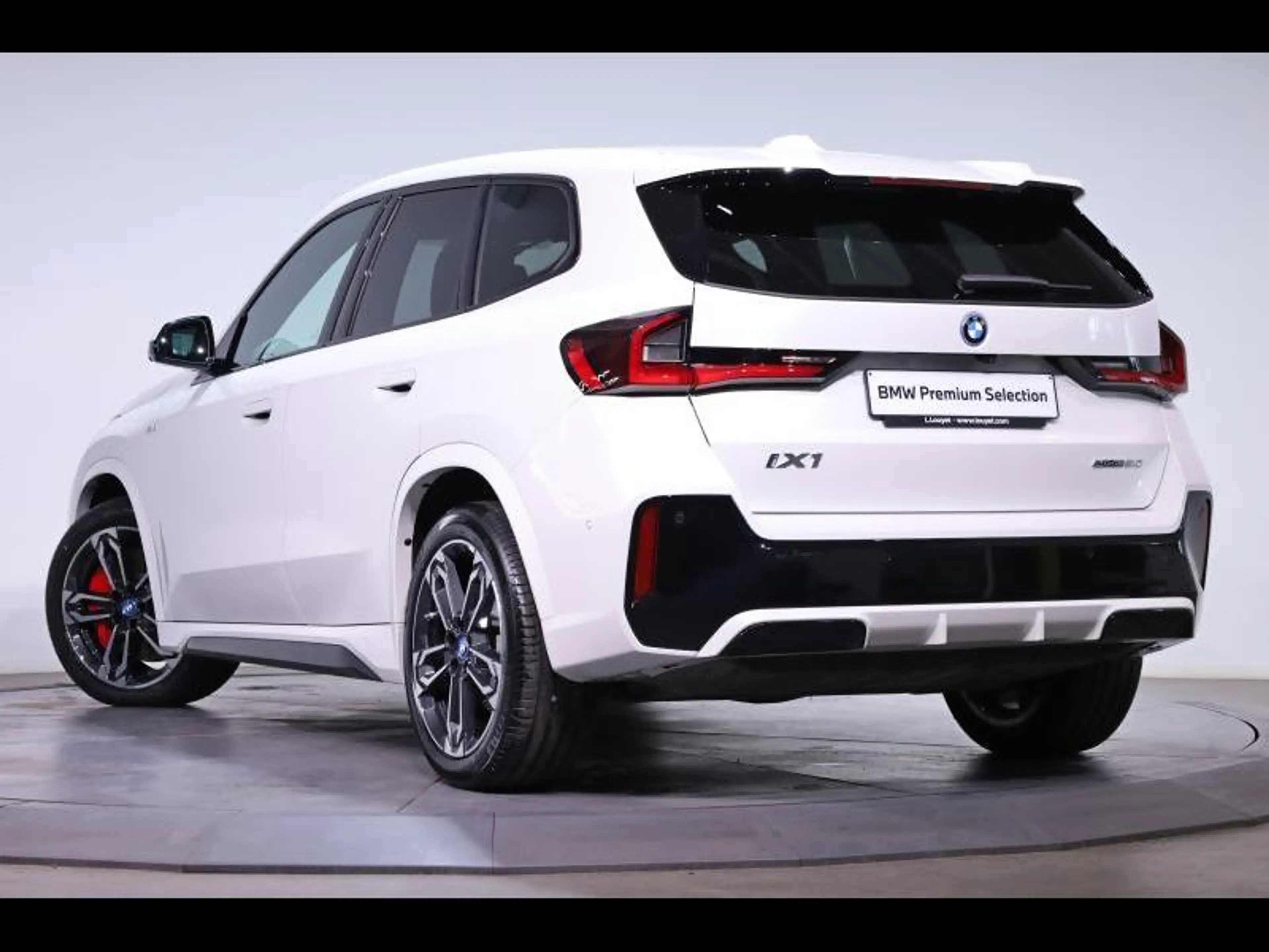 BMW iX1 eDrive20 Kit M Sport — photo 5