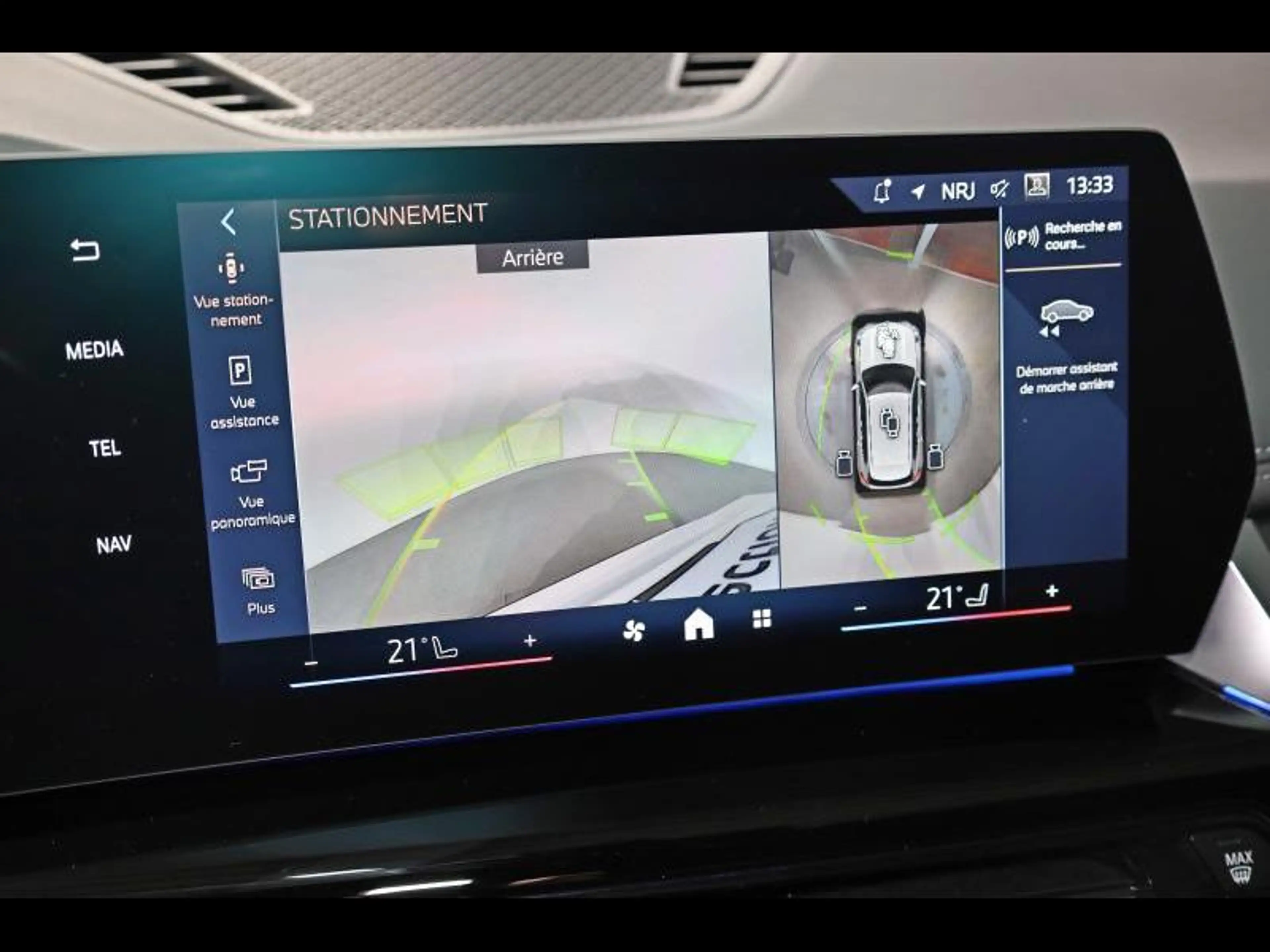 BMW iX1 eDrive20 Kit M Sport — photo 15