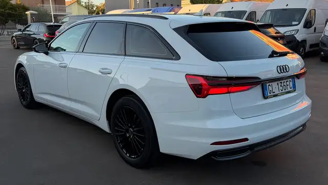 Audi A6 view 6