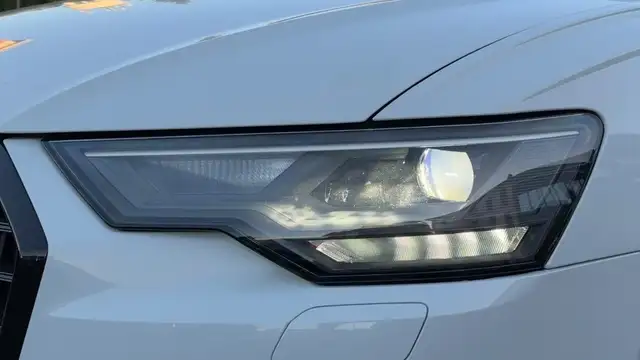 Audi A6 view 4