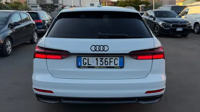 Audi A6 view 7