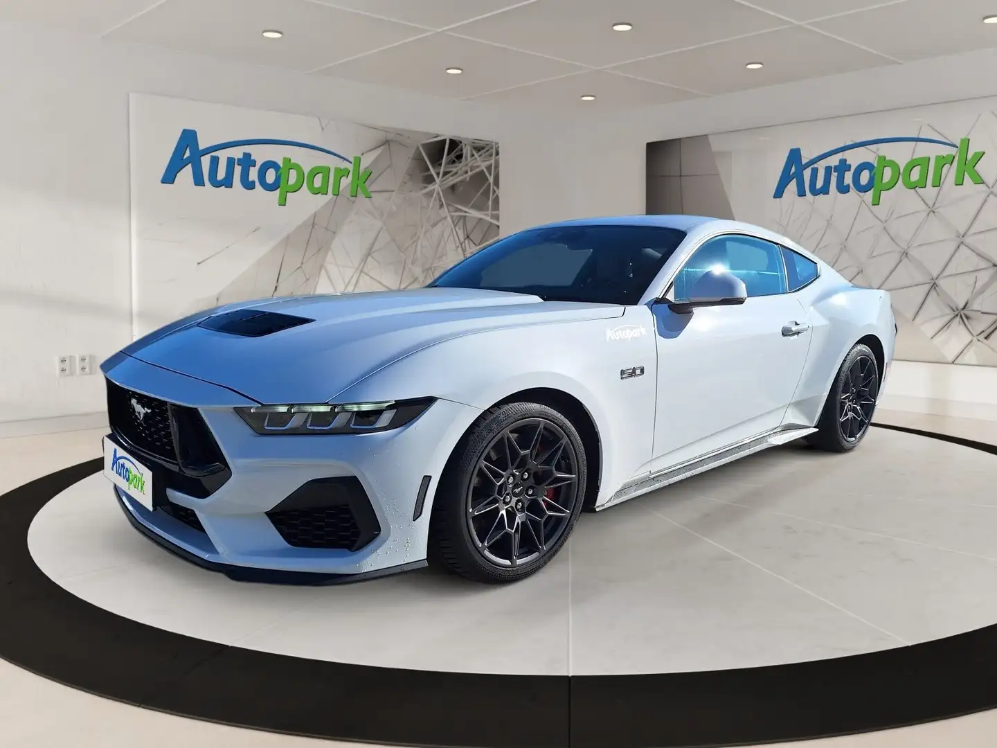 Ford Mustang GT Fastback GT 5,0 l Ti-VCT V8 / 10-Gang-A Weiß - 1