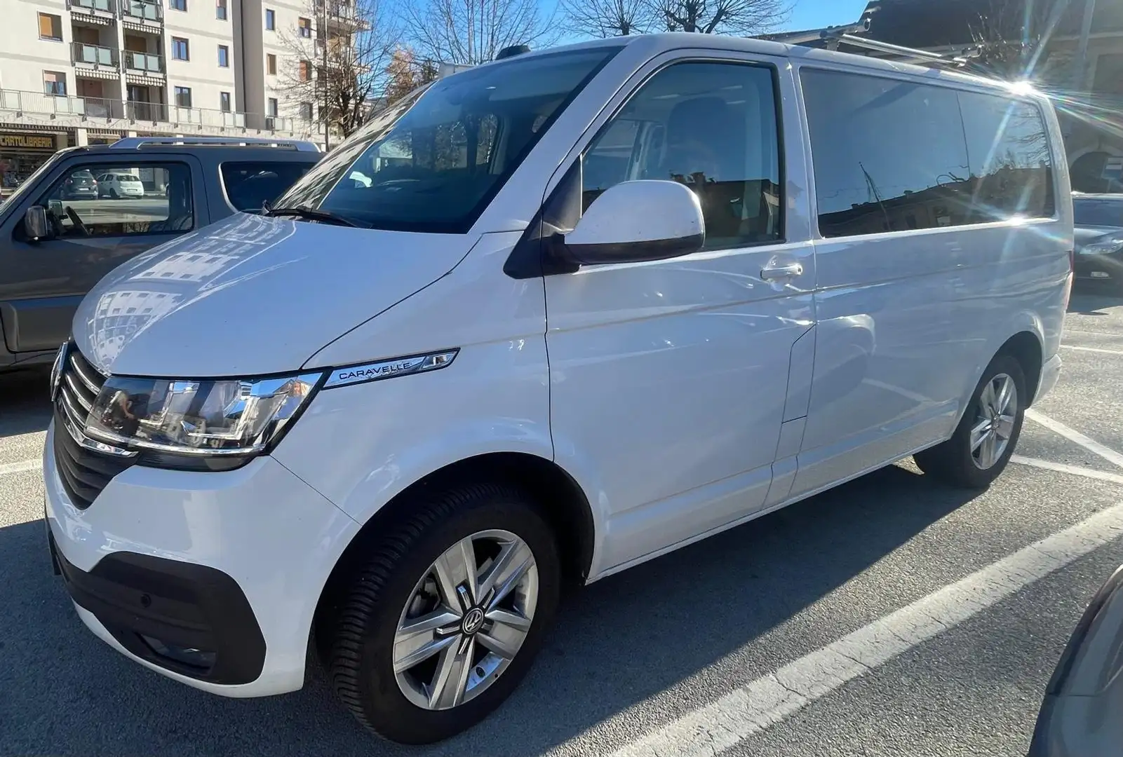 Volkswagen T6 Caravelle Bianco - 2