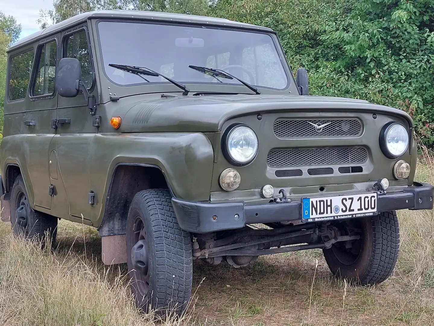 UAZ Hunter Classic Verde - 1