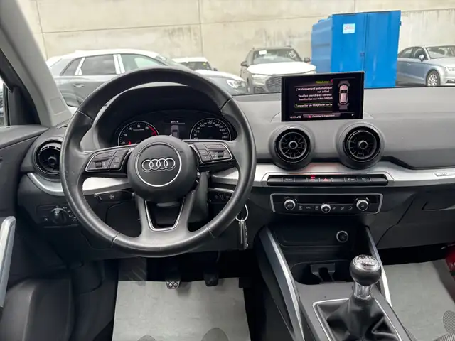 Audi Q2 view 14