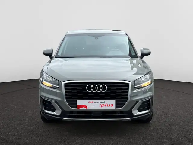 Audi Q2 view 3