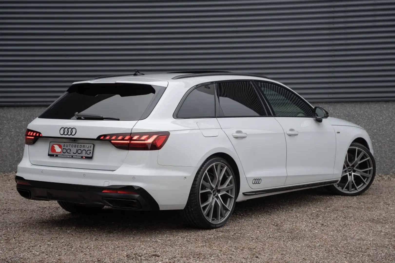Audi A4 Avant 40 TFSI Competition | RS-Stoelen | Pano | Ma Bianco - 2