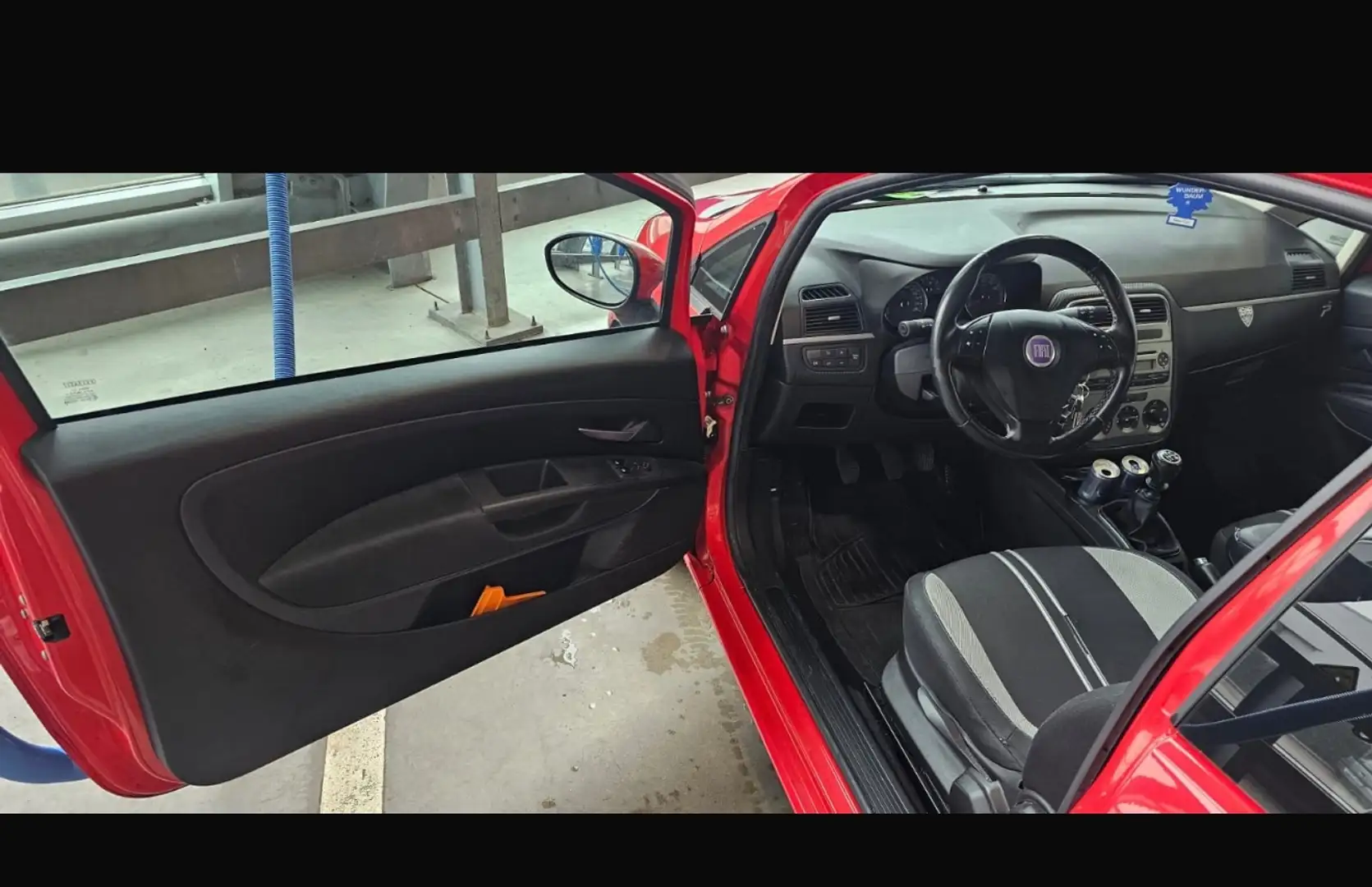 Fiat Grande Punto Grande Punto  3-Türer 1.4 8V Active Rot - 2