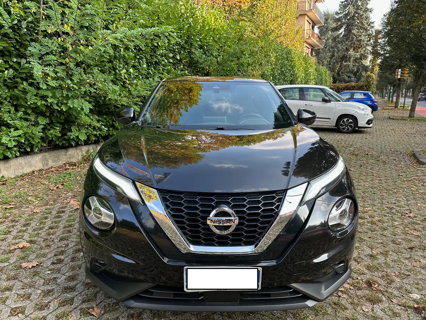 Nissan Juke 1.0 dig-t N-Connecta 114cv Nero - 2