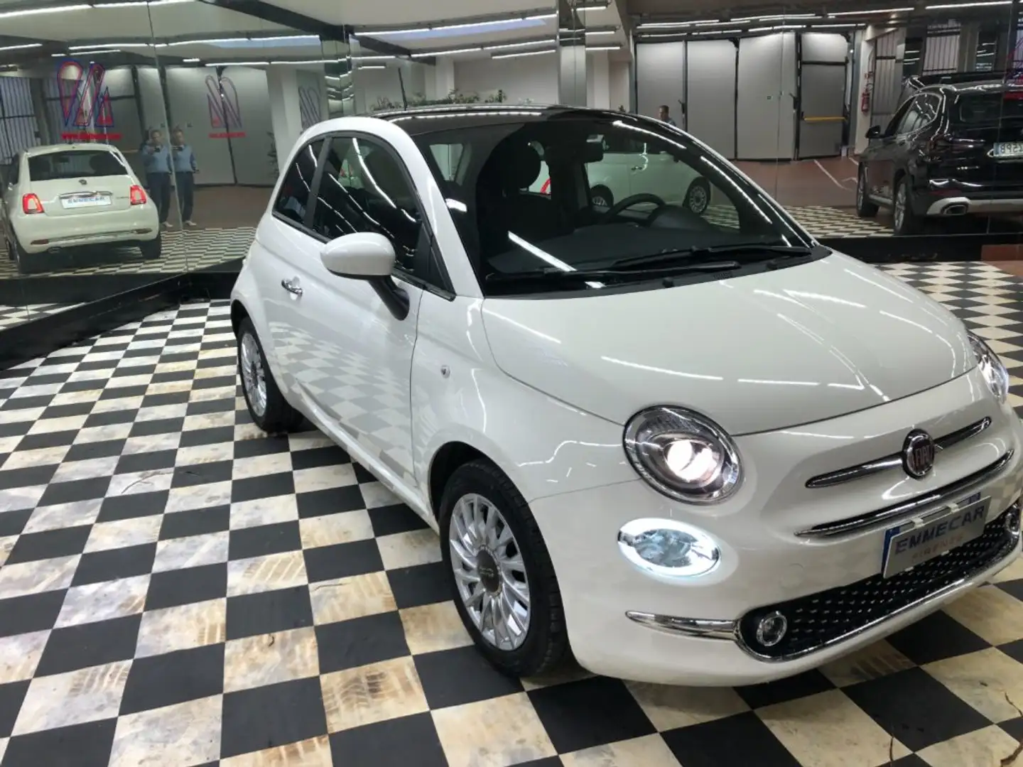 Fiat 500 1.0 Hybrid Dolcevita Weiß - 2