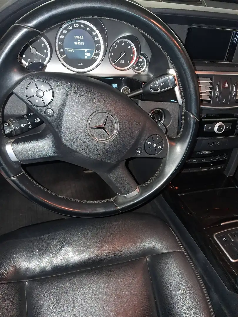 Mercedes-Benz 350 Schwarz - 2