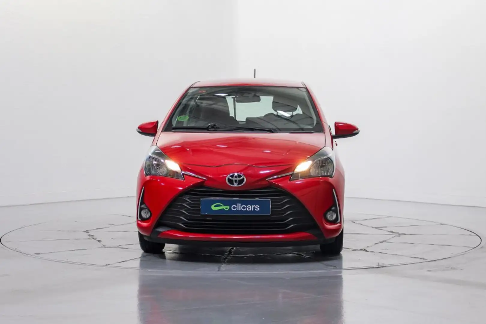 Toyota Yaris 1.0 Active Rojo - 2