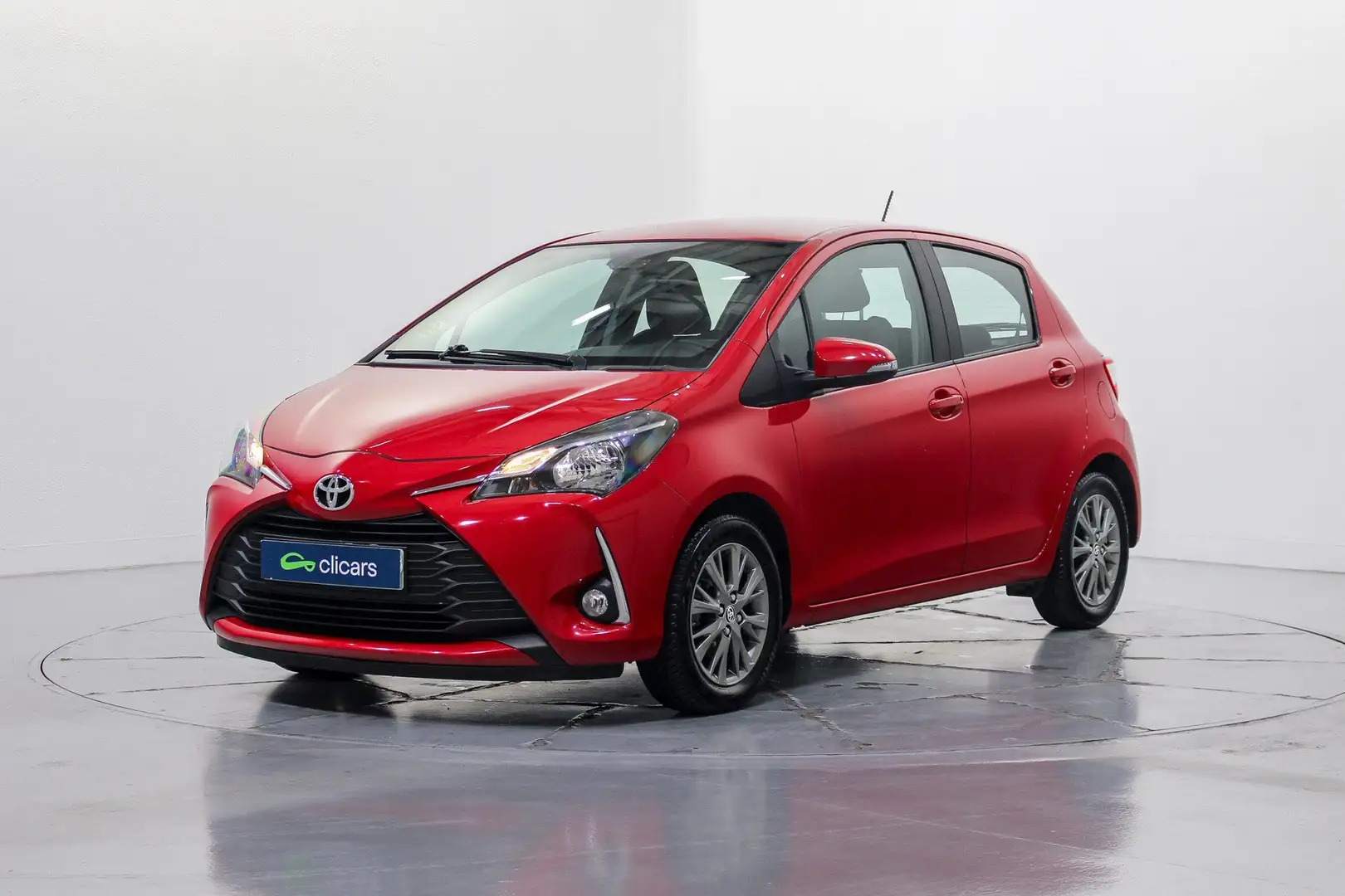Toyota Yaris 1.0 Active Rojo - 1
