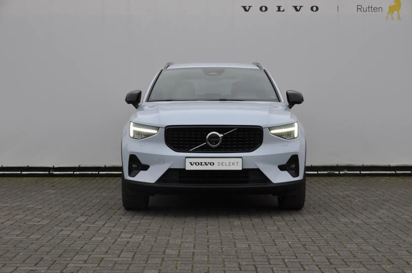 Volvo XC40 B4 211PK Automaat Plus Dark / Adaptive cruise cont Bleu - 2