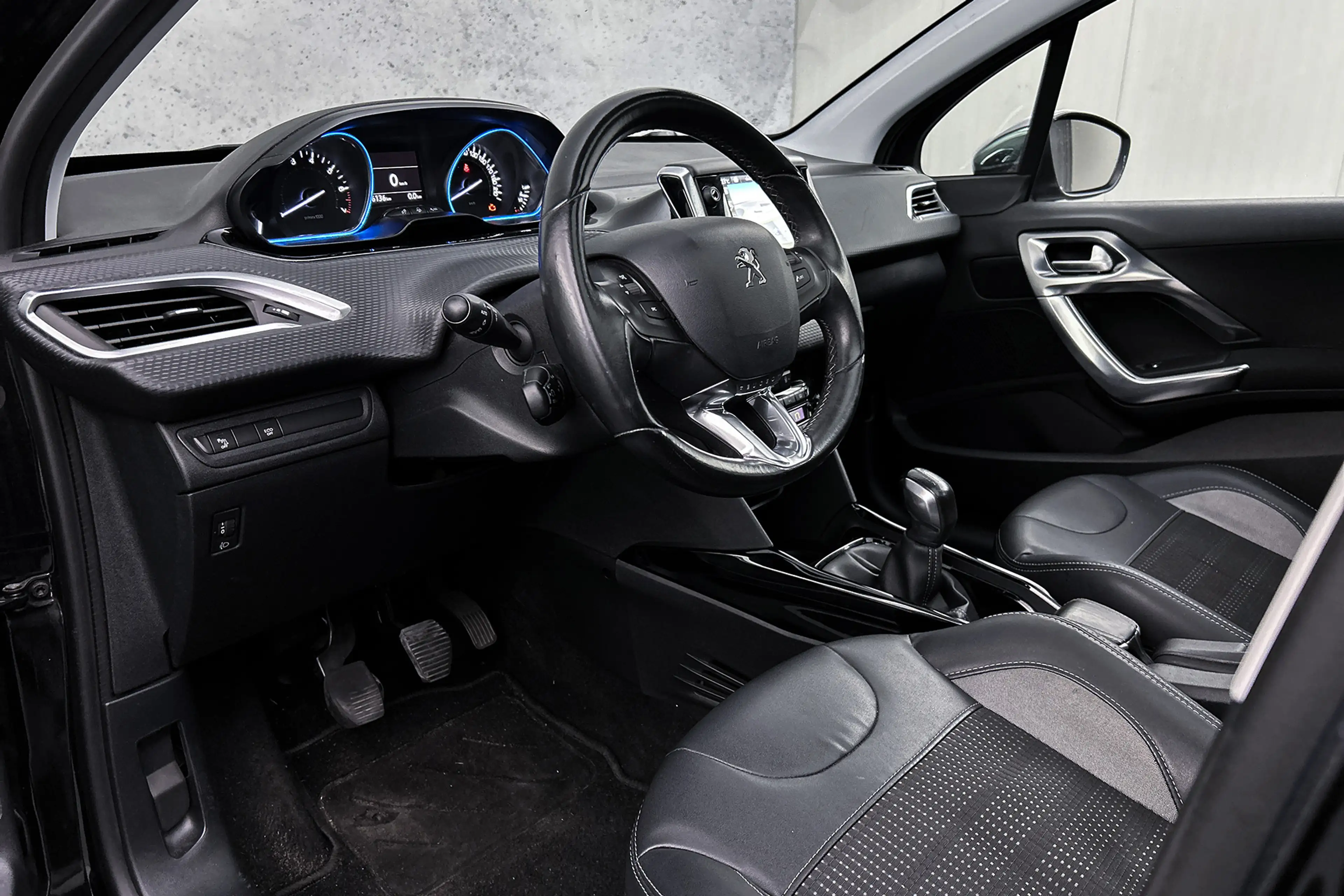 Peugeot 2008 1.2 PureTech Allure | Half lederen bekleding | Pan — photo 19