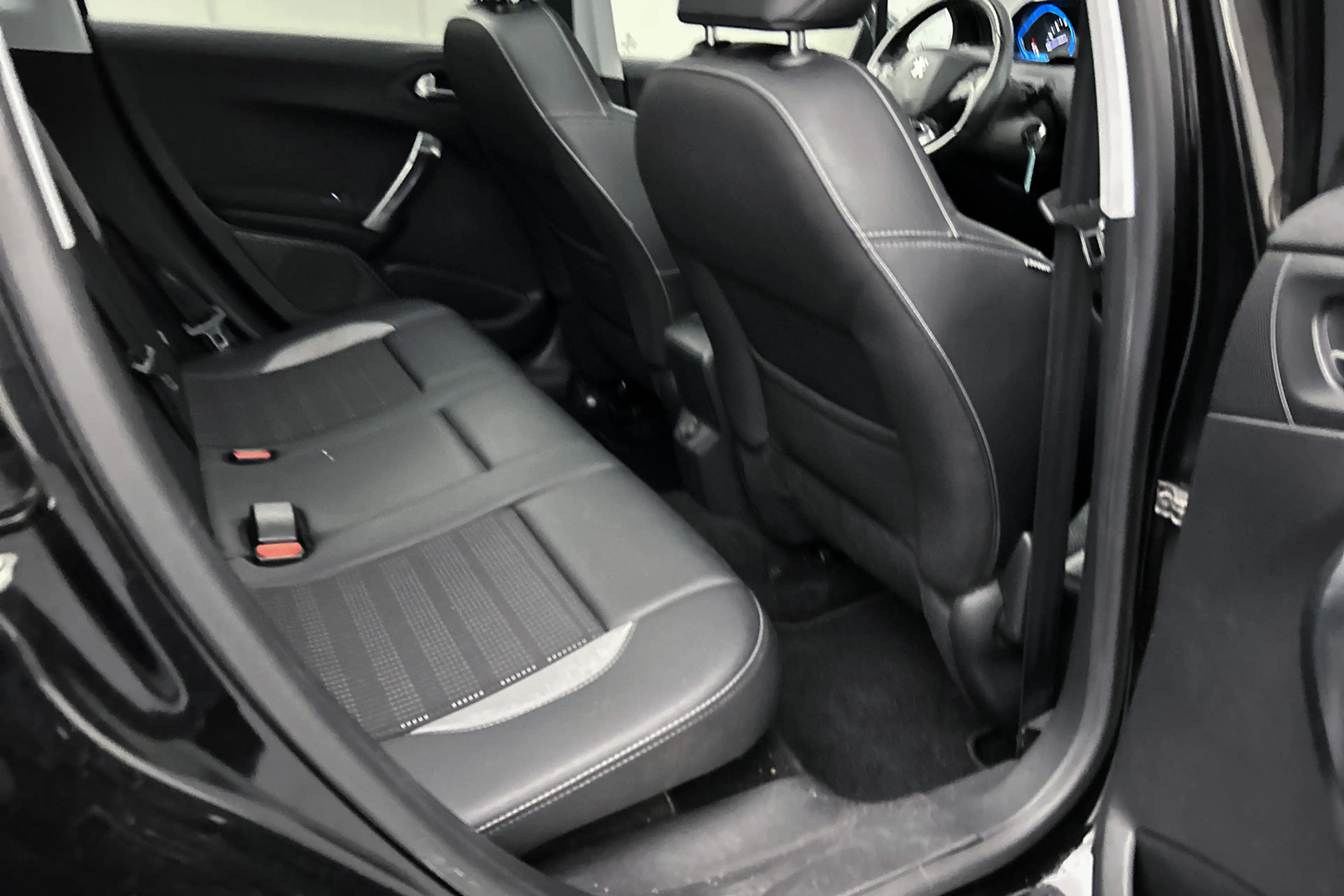 Peugeot 2008 1.2 PureTech Allure | Half lederen bekleding | Pan — photo 13