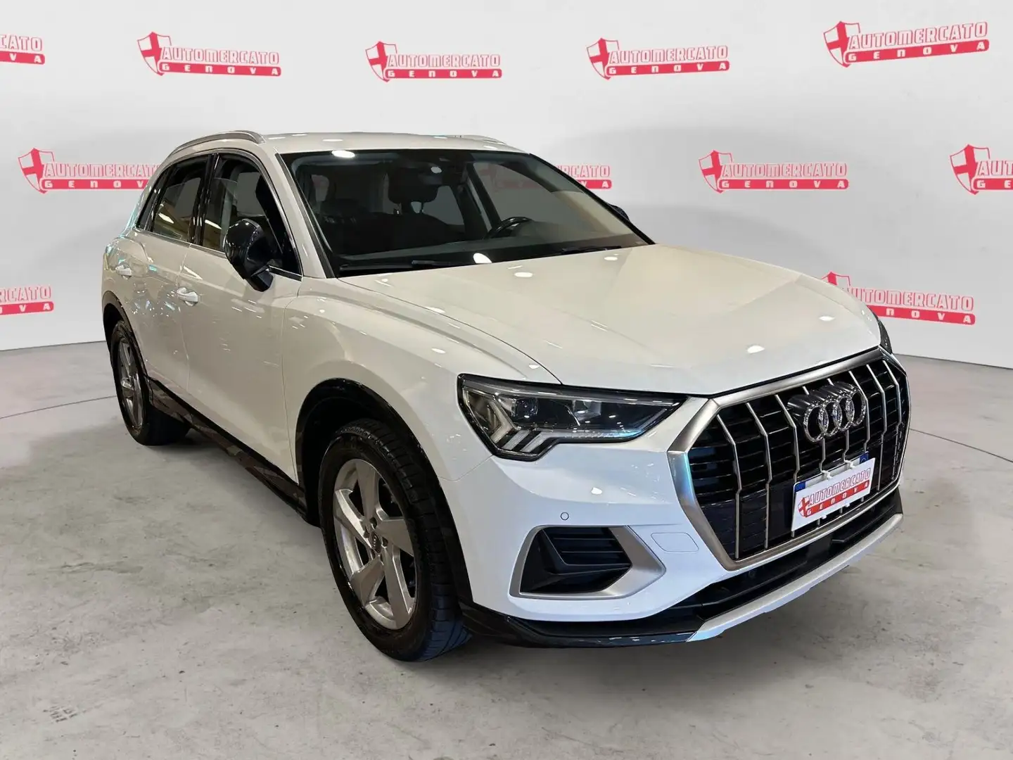 Audi Q3 35 TFSI S tronic Business Advanced Bianco - 2