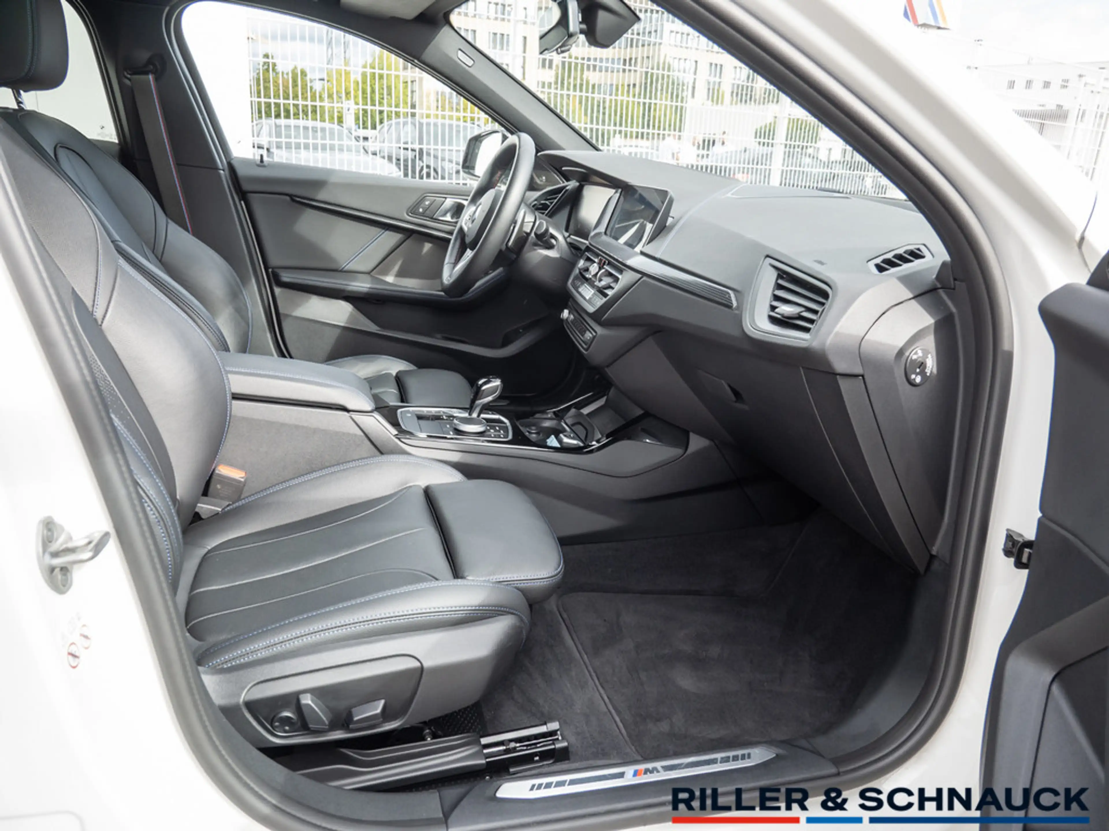 BMW 128 ti LEDER+H/K+PANO+NAVI+KEYLESS+MEMORY+ACC — photo 7