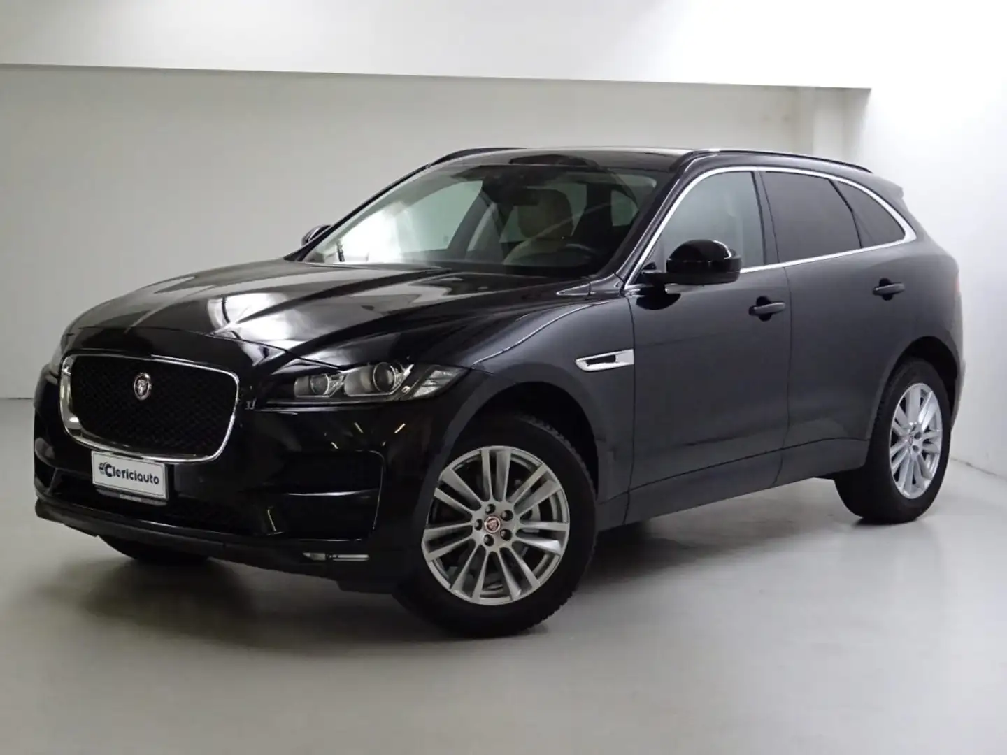 Jaguar F-Pace 2.0 D 180 CV aut. Prestige Nero - 1
