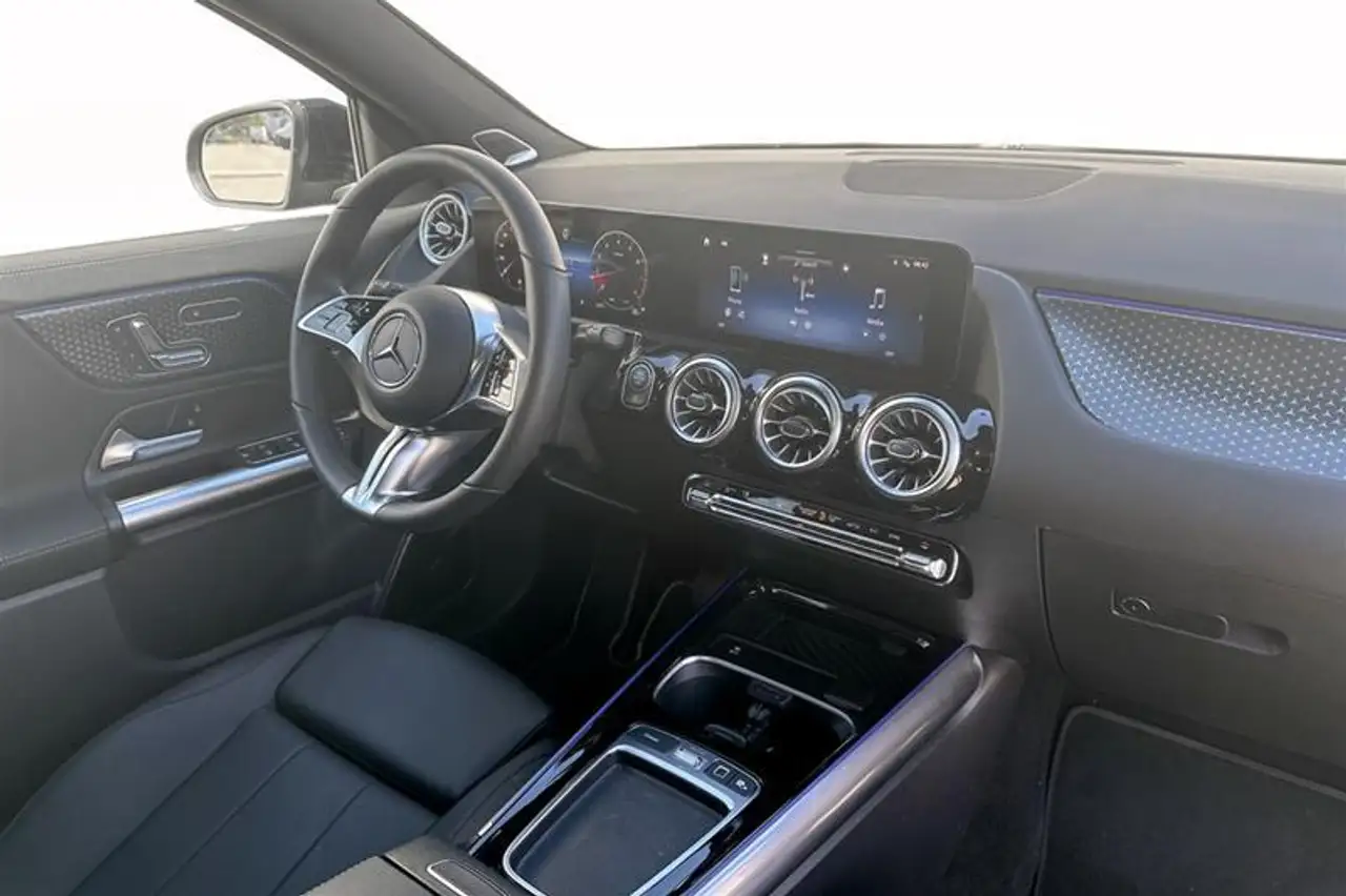 Mercedes-Benz GLA fotografie Mercedes-Benz GLA