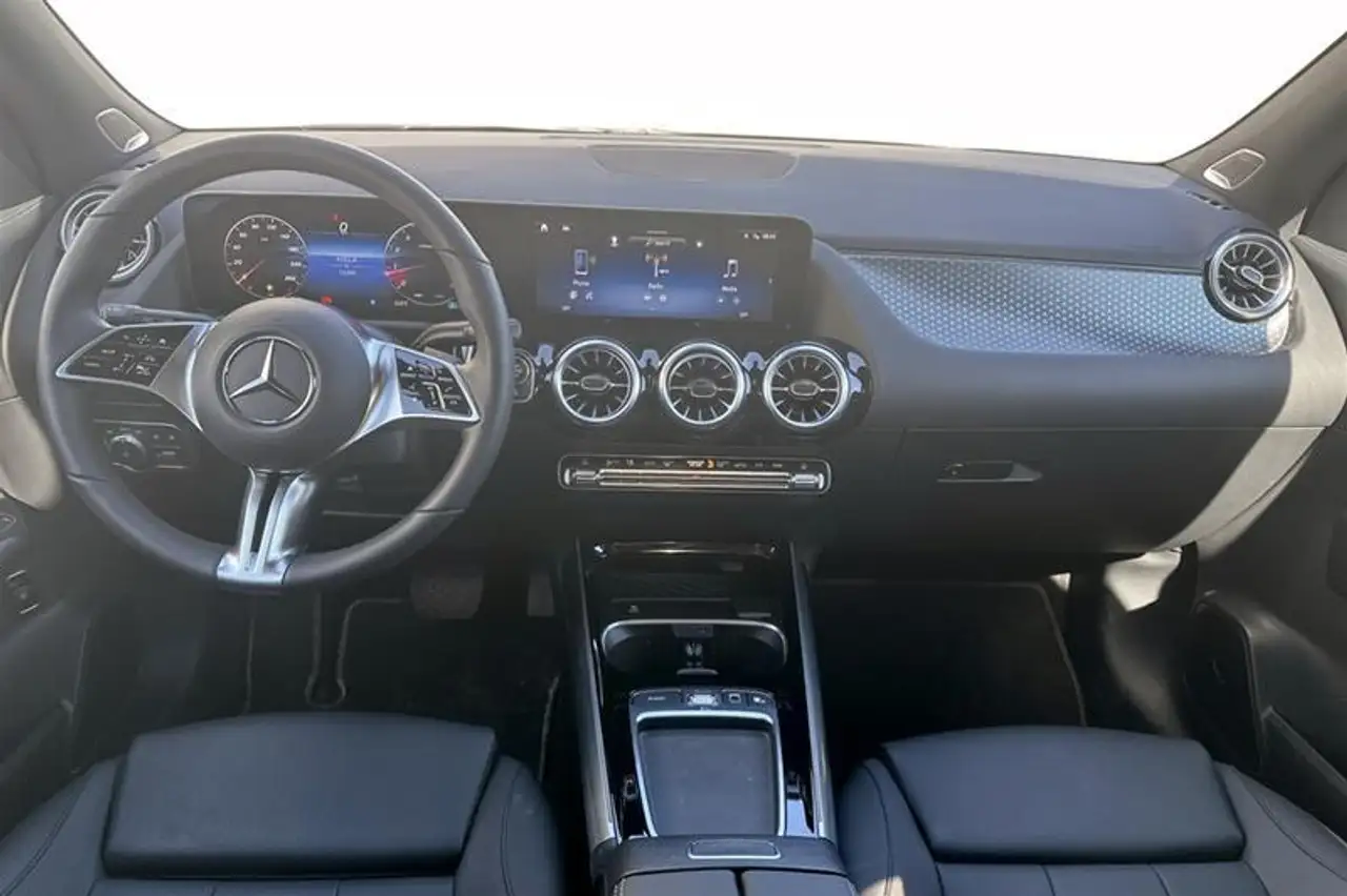 Mercedes-Benz GLA fotografie Mercedes-Benz GLA