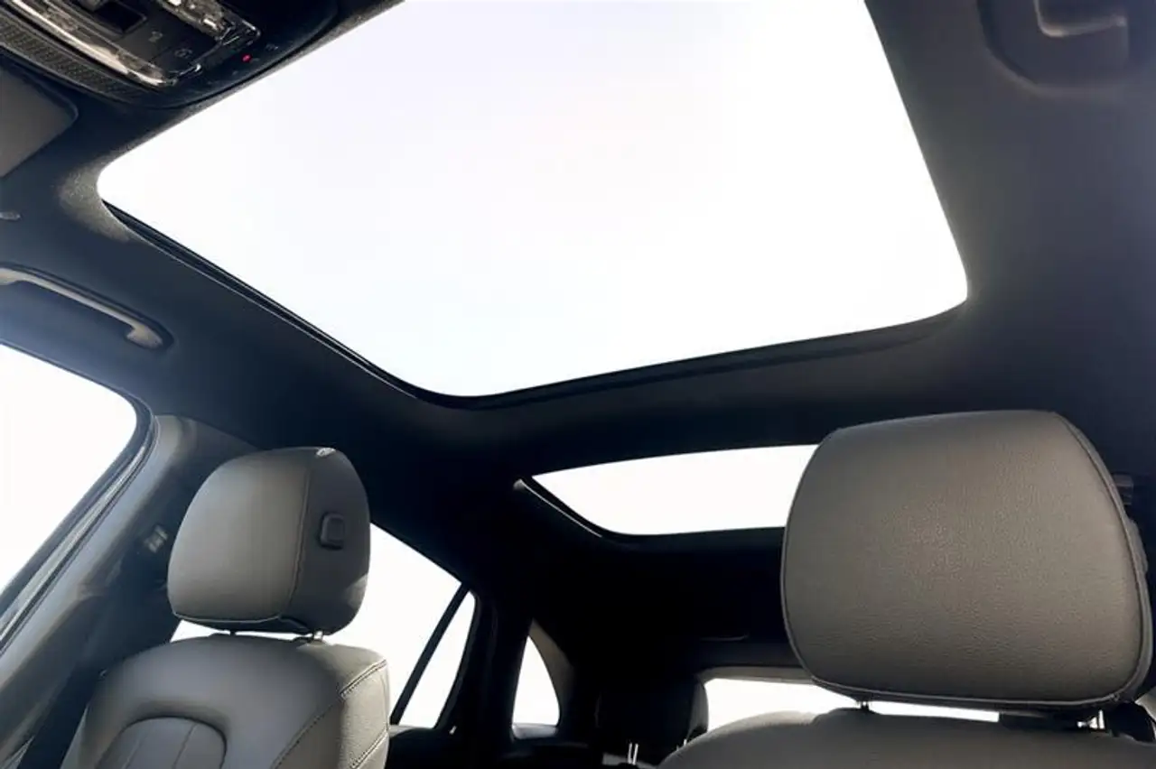 Mercedes-Benz GLA fotografie Mercedes-Benz GLA