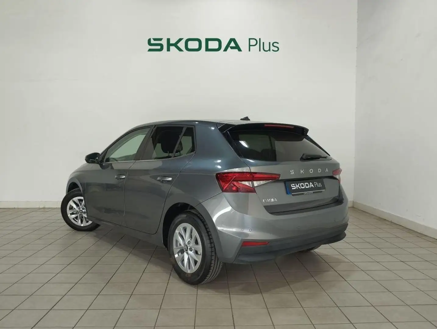 Skoda Fabia 1.0 TSI Selection 70kW Gris - 2