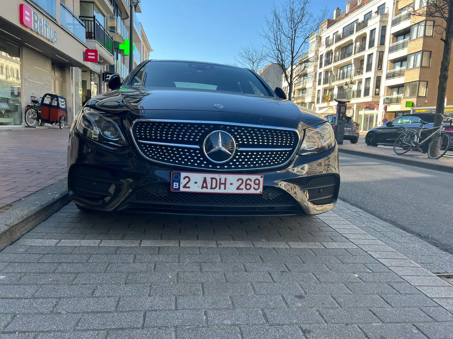 Mercedes-Benz E 220 d 9G-TRONIC AMG Line - 1