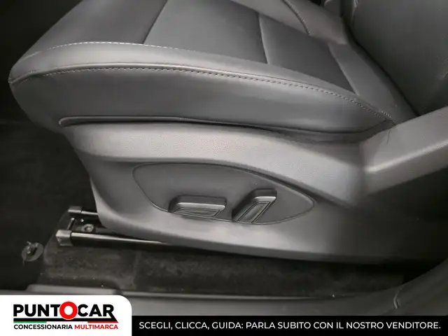 MG ZS view 9