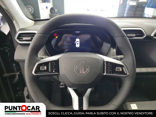 MG ZS view 11