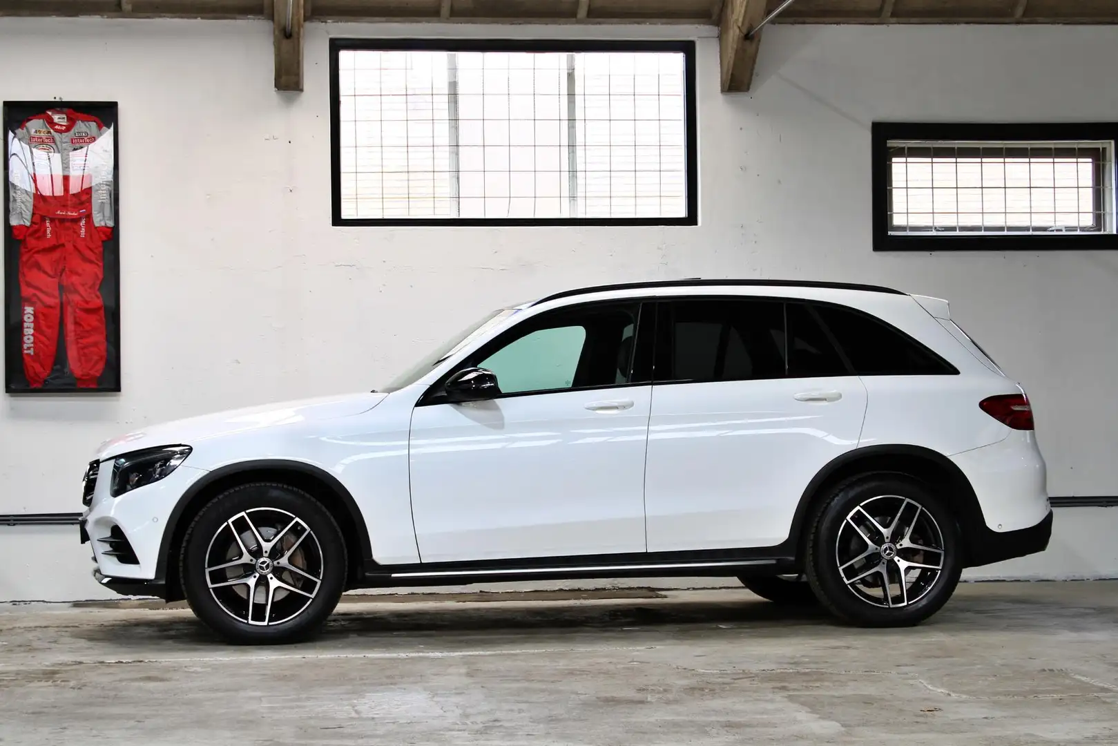 Mercedes-Benz GLC 250 4MATIC Premium Plus | AMG | Panoramadak | Trekhaak Blanc - 2