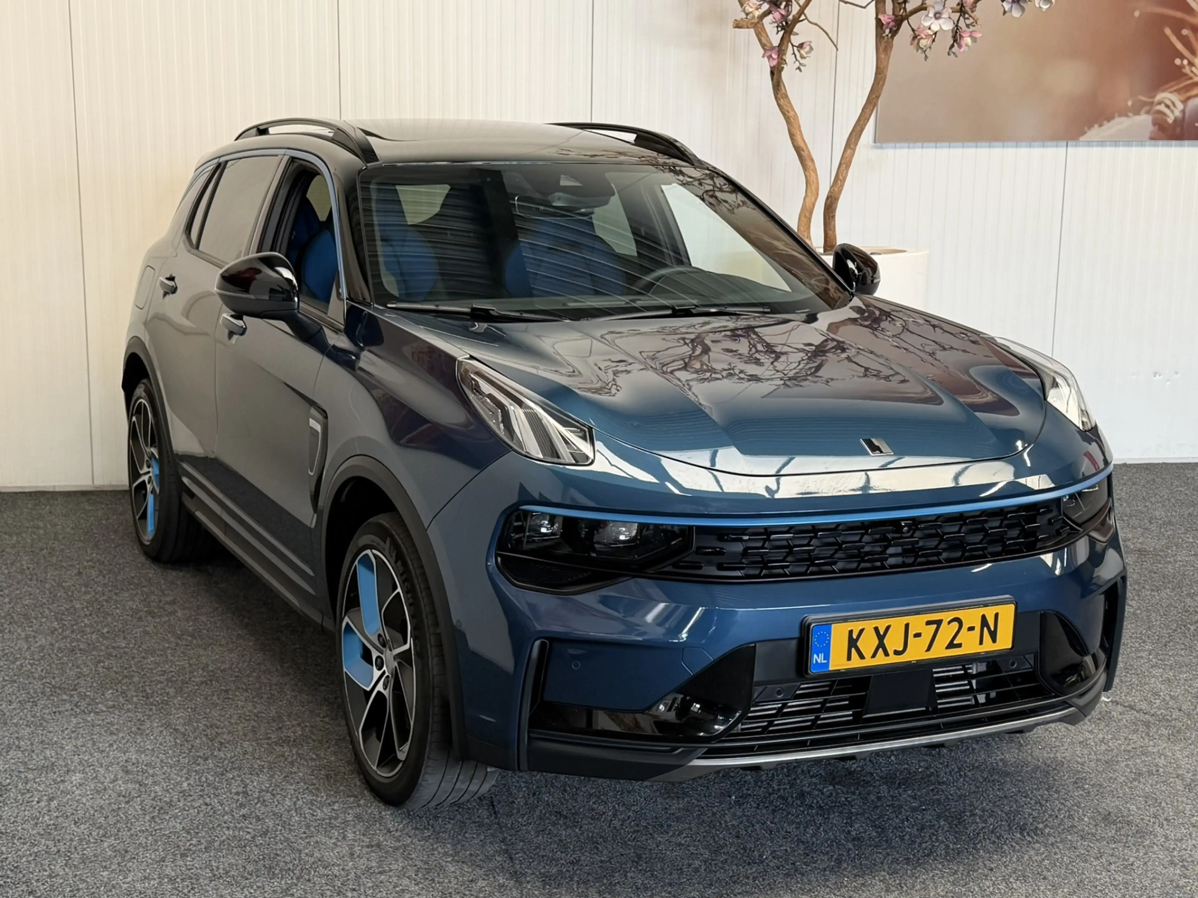 Lynk & Co 01 1.5 6.6kW MY 2023 ZWARTE HEMEL 360 CAMERA ADAPTIVE — photo 2