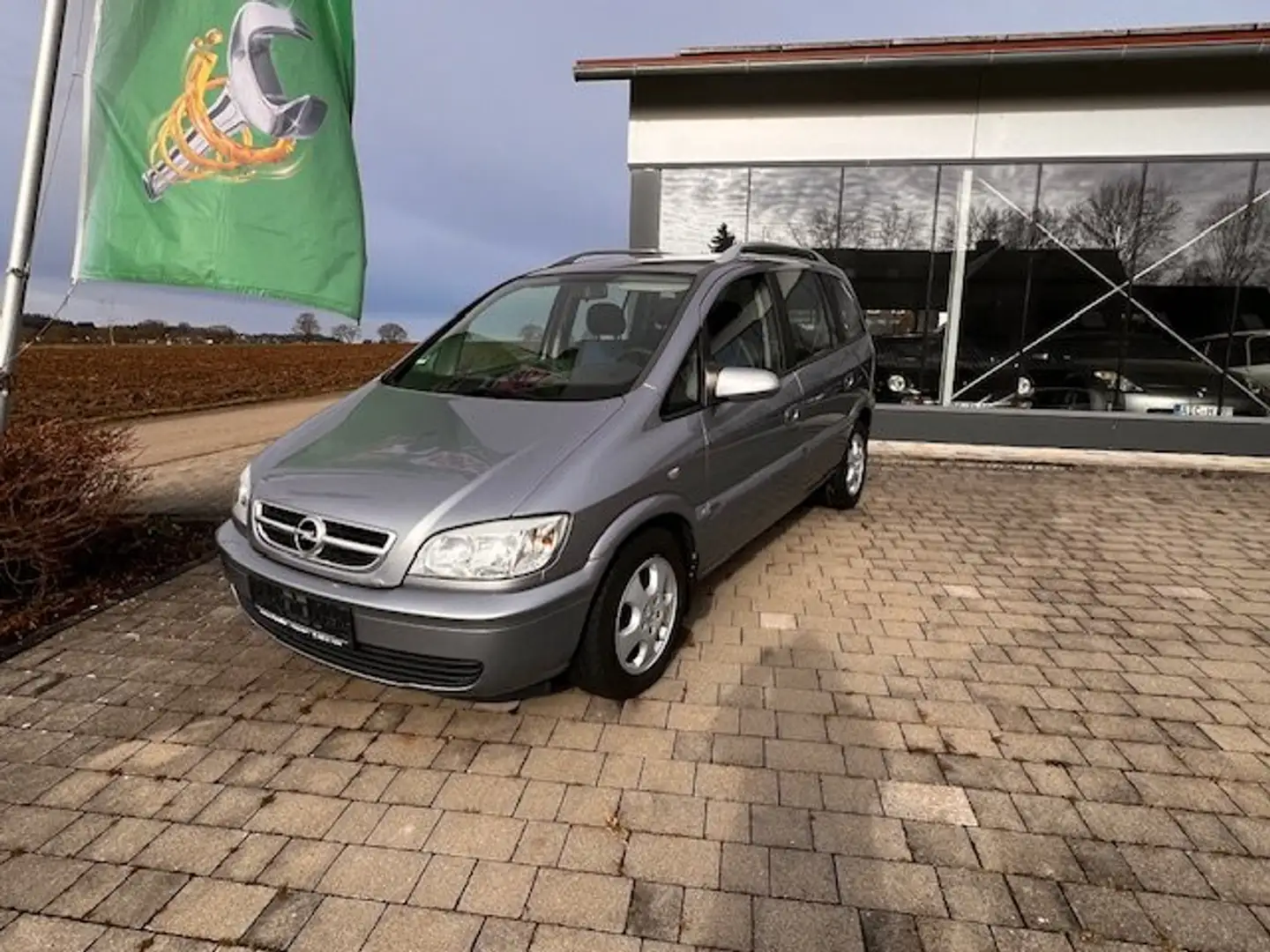 Opel Zafira Njoy mit Style-Paket Argintiu - 1