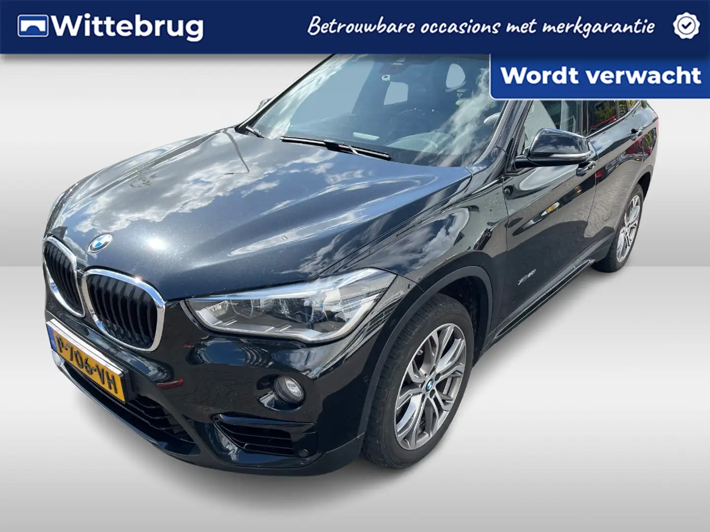 BMW X1 xDrive20i 192PK High Executive / Panoramadak / Mem Noir - 1