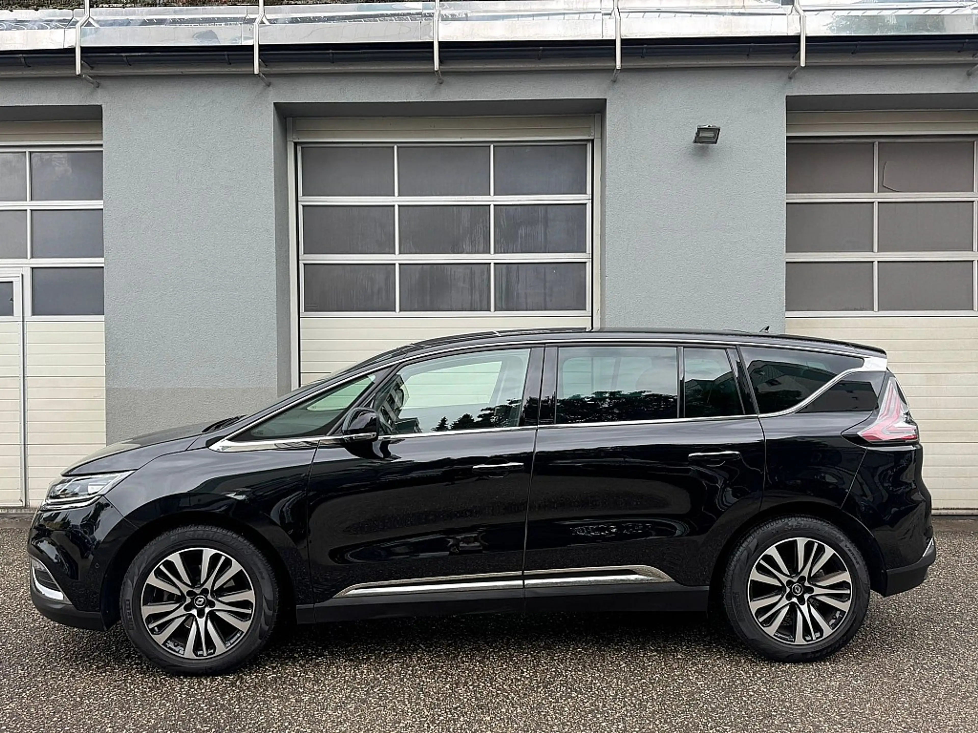 Renault Espace Initiale Paris Energy dCi 160 EDC *7-SITZER* — photo 4