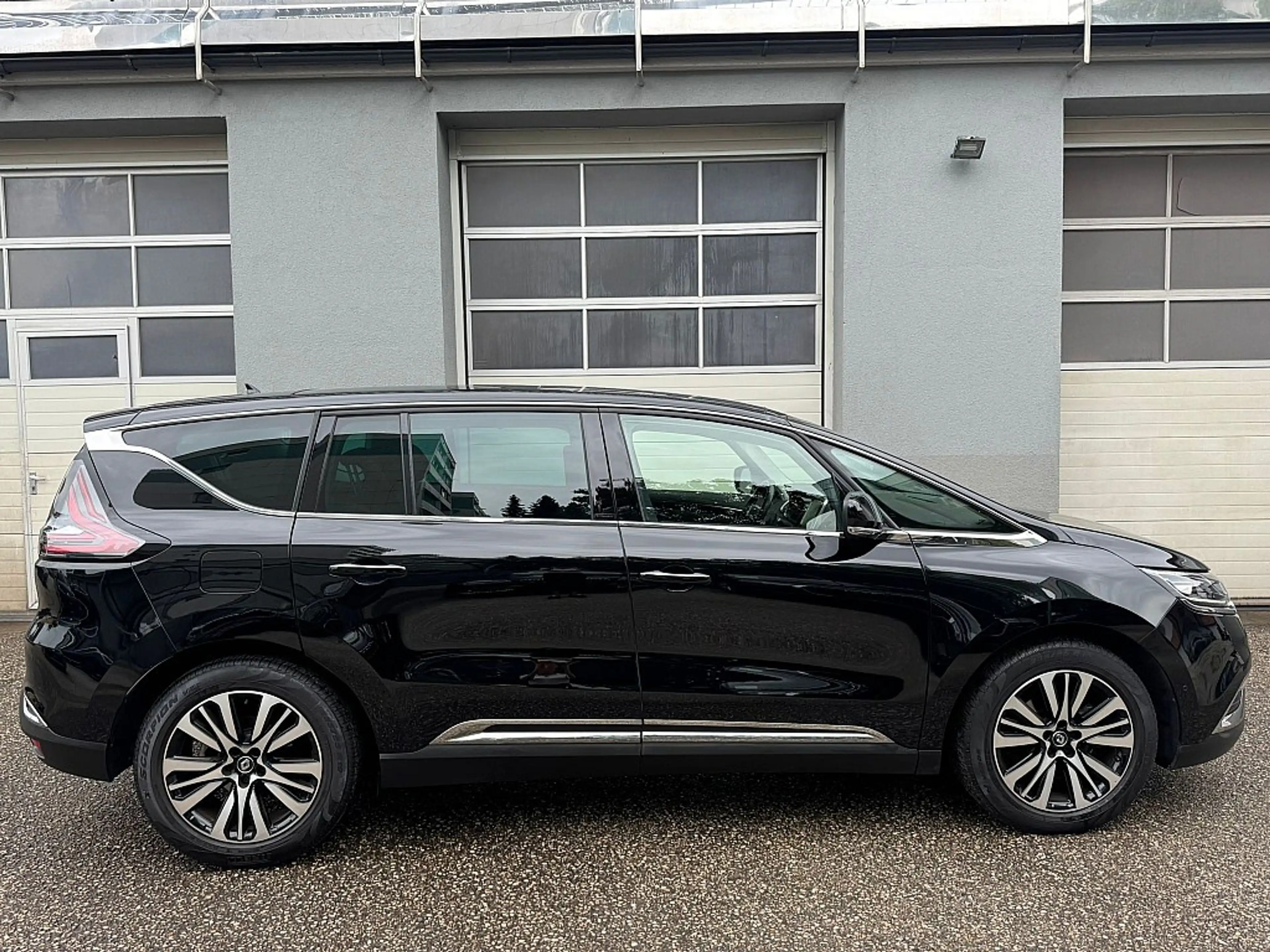 Renault Espace Initiale Paris Energy dCi 160 EDC *7-SITZER* — photo 3