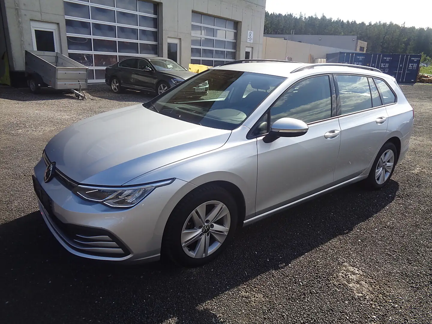 Volkswagen Golf VIII 2.0 TDI Life (EURO 6d) Silber - 2