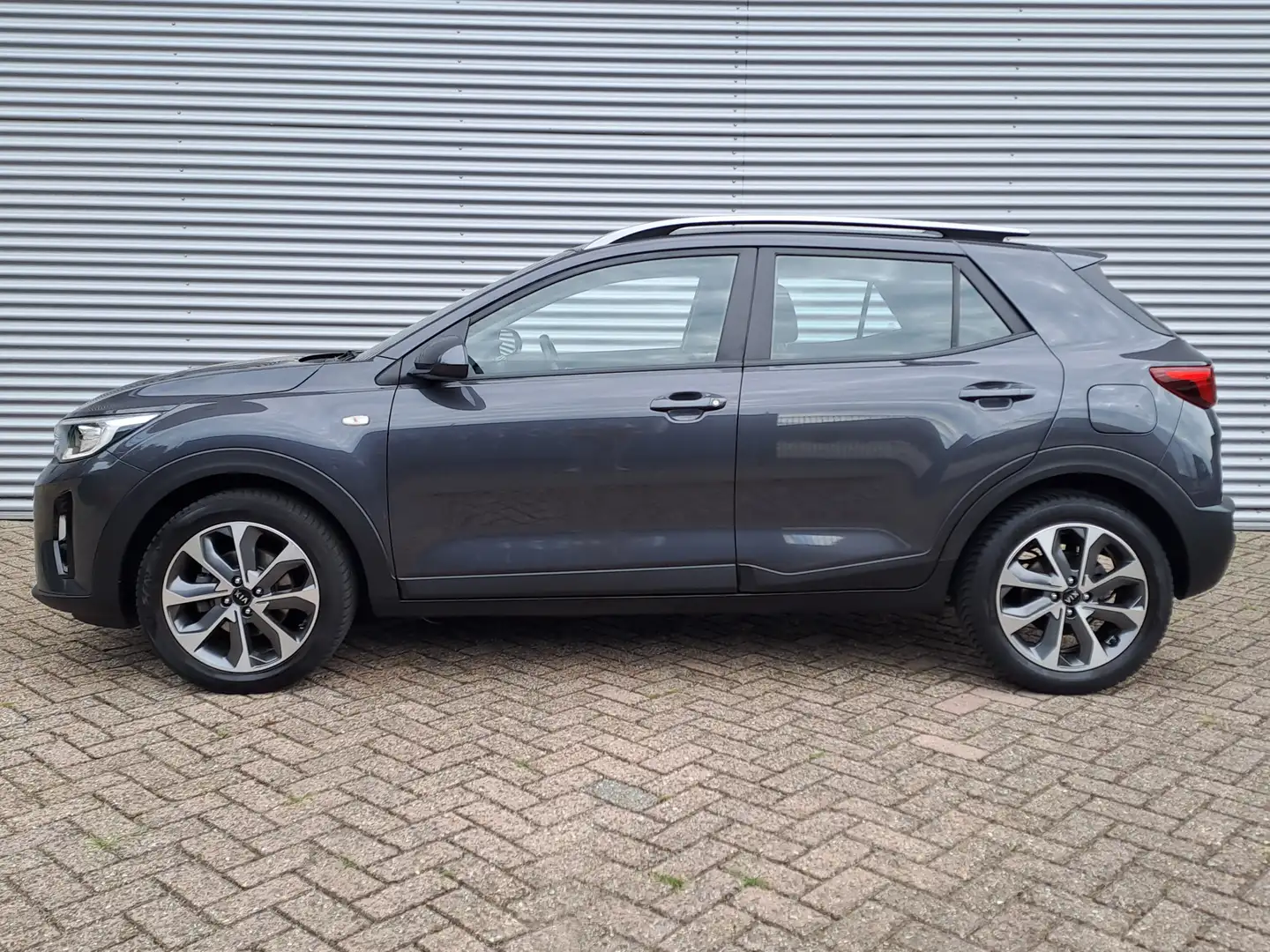 Kia Stonic 1.0 T-GDi DynamicLine | Camera | Navigatie | Cruis Grijs - 2