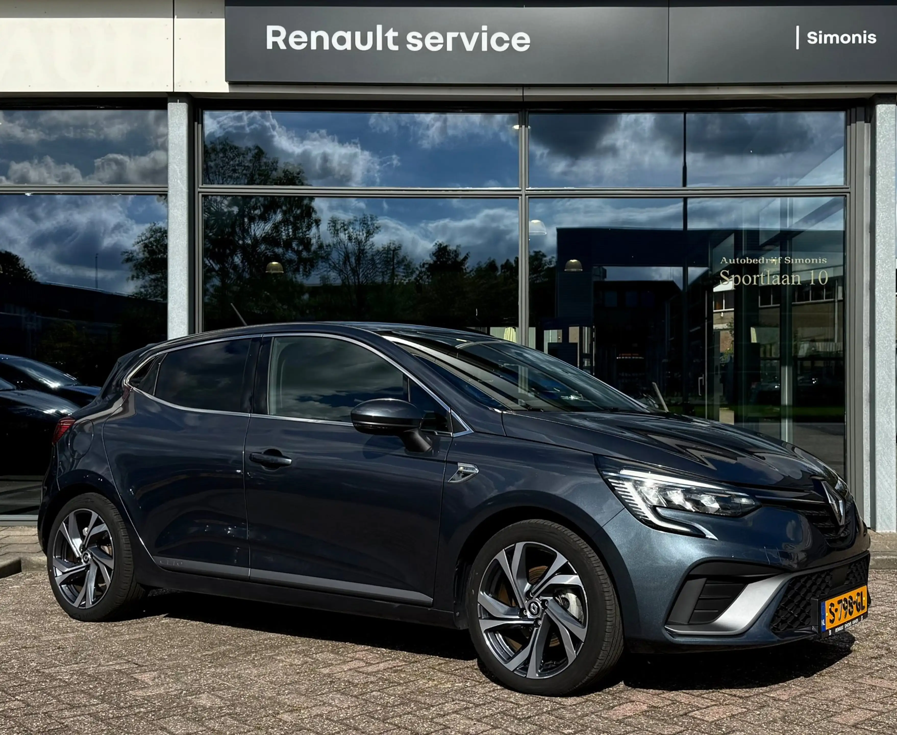 Renault Clio 1.6 E-Tech Hybrid 140 R.S. Line | Airco | Parkeers — photo 11