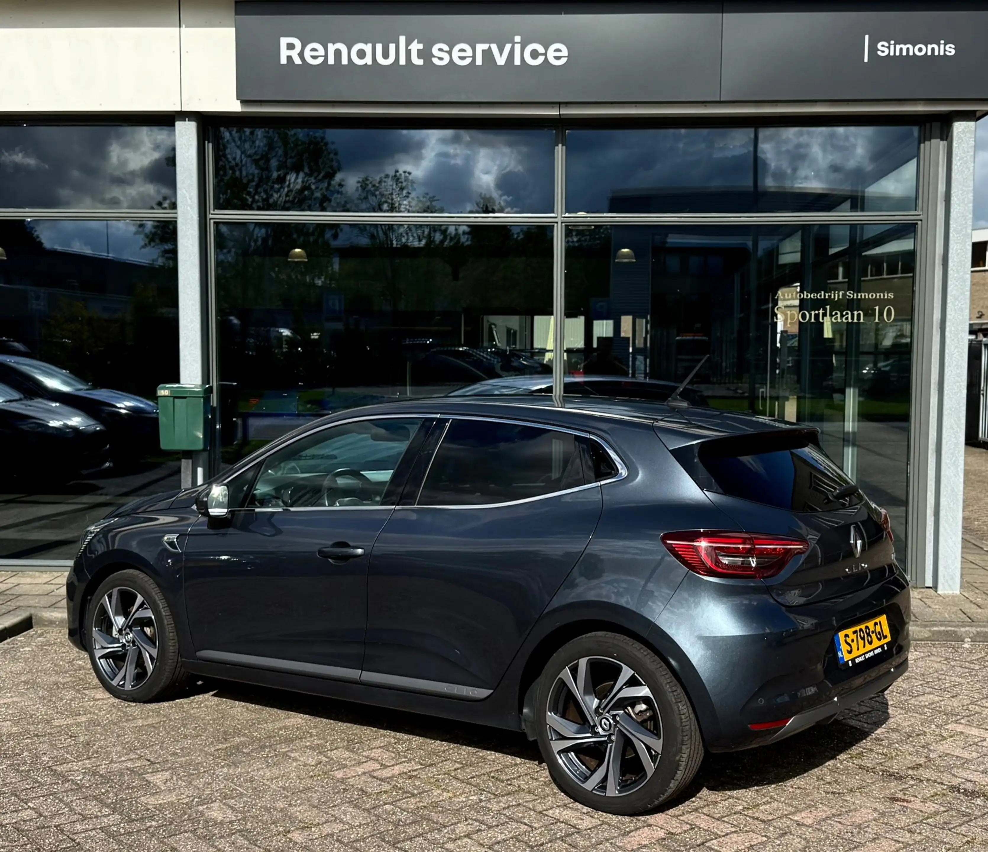 Renault Clio 1.6 E-Tech Hybrid 140 R.S. Line | Airco | Parkeers — photo 2