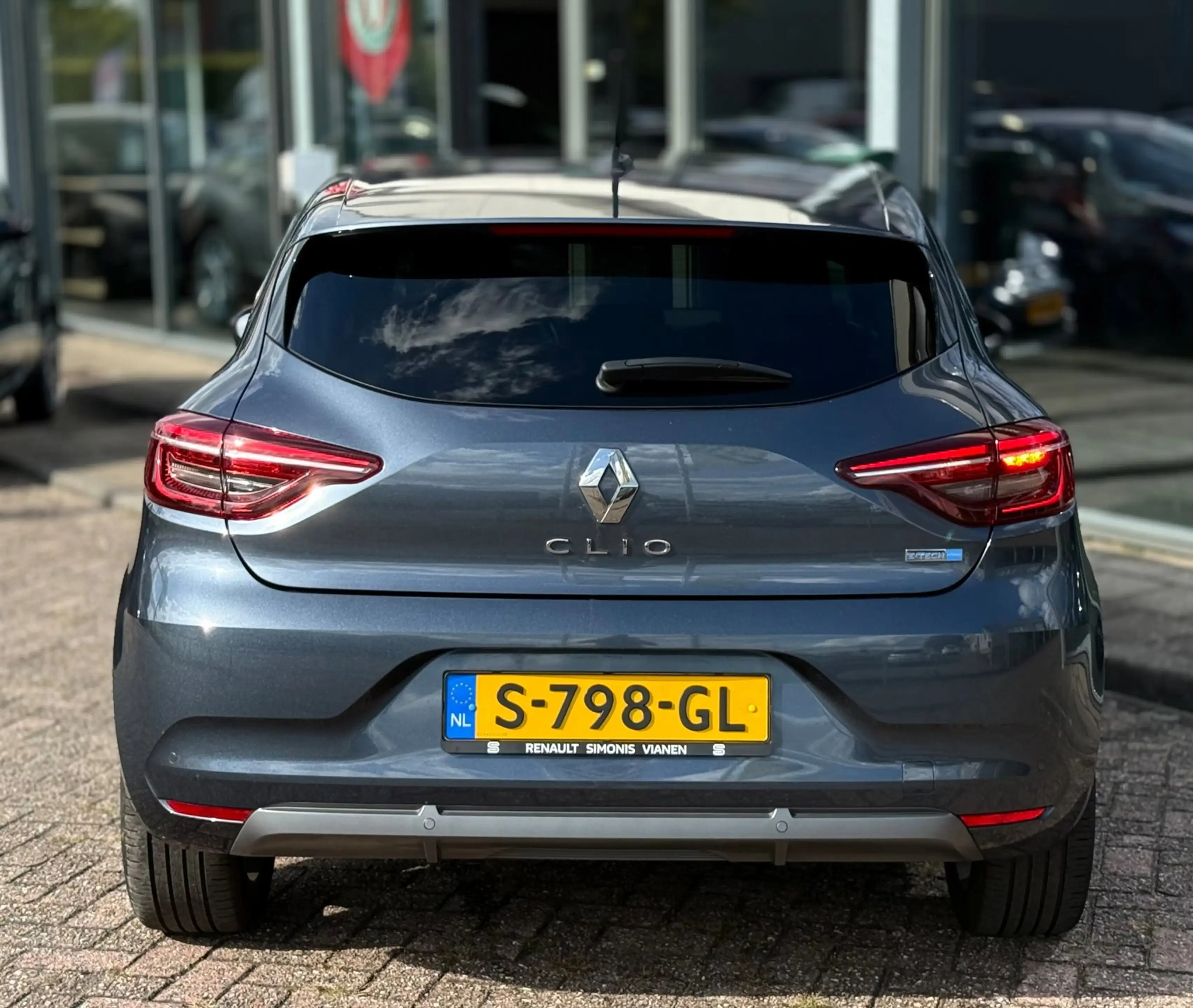 Renault Clio 1.6 E-Tech Hybrid 140 R.S. Line | Airco | Parkeers — photo 10