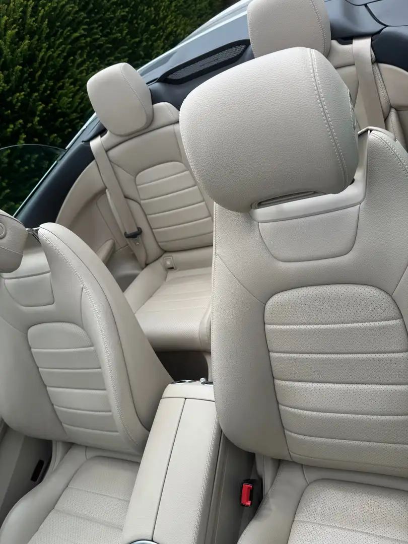 Mercedes-Benz C 180 Cabriolet C 180 Beige - 2